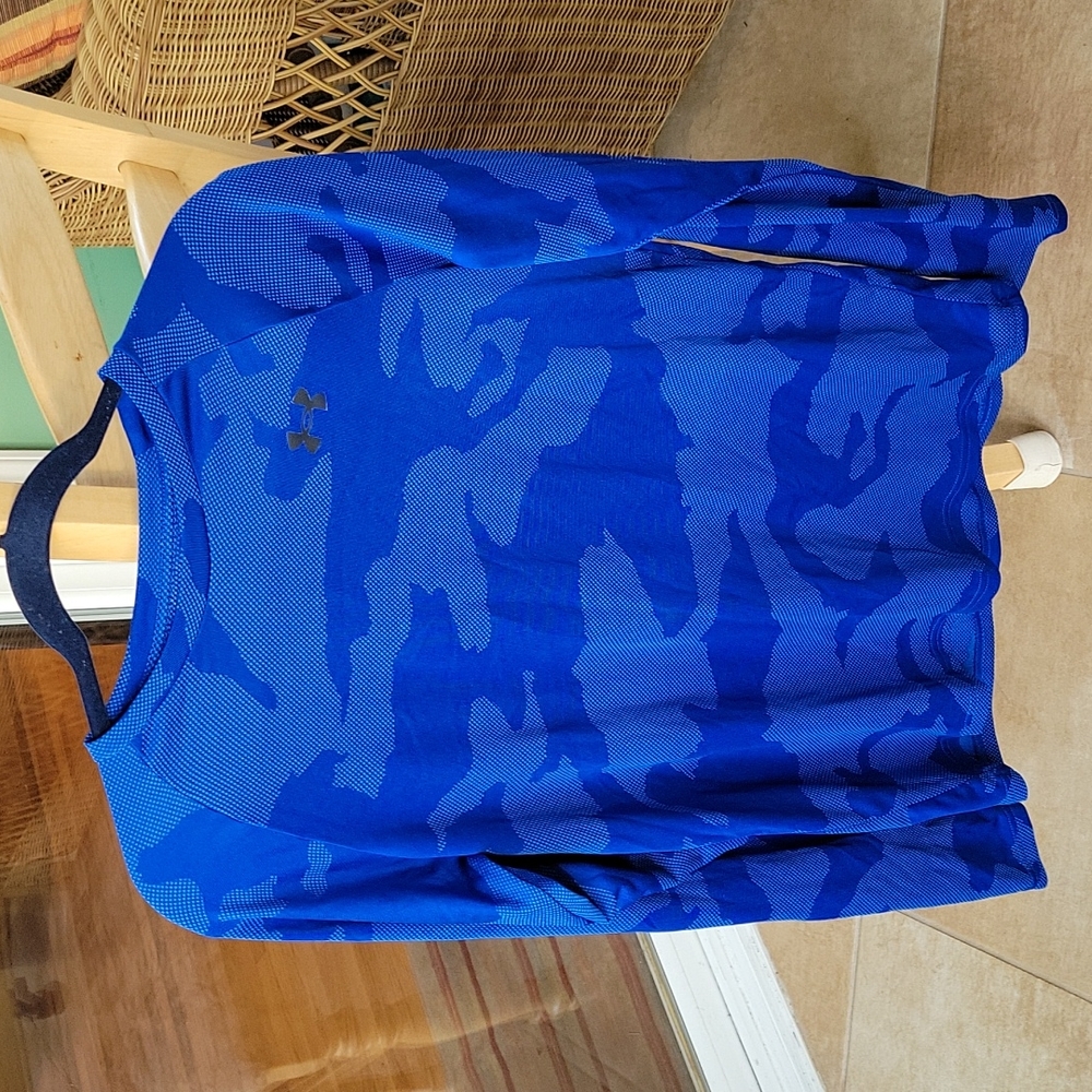 Under Armour royal blue camo long sleeve, extra large